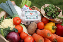 Load image into Gallery viewer, Fruit & Veg Box